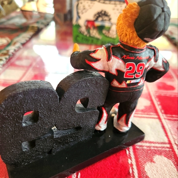 Boyds Bears and Friends Nascar 29 Kevin Harvick Collectible - Picture 3 of 7